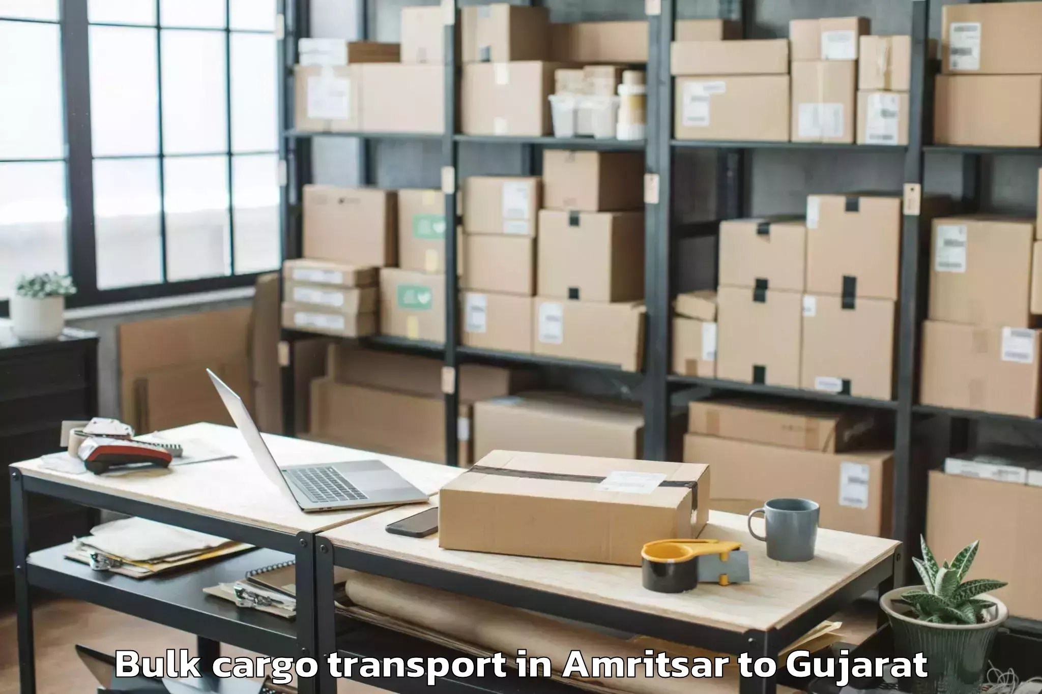 Top Amritsar to Khambhalia Bulk Cargo Transport Available